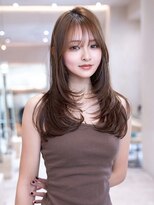 イルハバナ 渋谷(ill HAVANA)&nbsp;大人ガーリー顔周り×ミディアムレイヤーカット×ココアブラウン