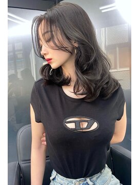 ランズ(LANDS) アッシュカラー レイヤーカット 【韓国ヘア 大阪 梅田】