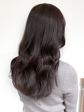 ヘアーアイストゥーレ(HAIR ICI TRE) ブリーチなしカラー ラベンダーグレージュ担当渡辺聖
