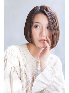 アメリ 新宿(Ameri) Amer 大人フェミニンボブ　イルミナカラー　【新宿】