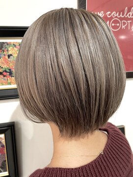 ノーム 横浜(NORM) ダブルカラーミルクティーグレージュ♪