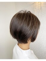 ヘアーアンドメイク ドレス(DRESS)&nbsp;ショートボブ　ハイライトカラー