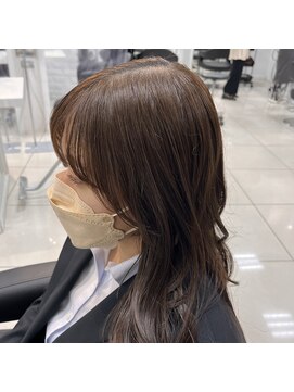 アッシュ 吉祥寺店(Ash) こめかみの肌感、頬骨の凹凸隠し小顔効果サイドバング