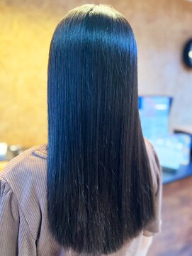 アークスヘアー 20代30代40代髪質改善艶感ストレートロング透明感ナチュラル