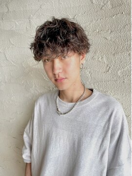 マグサロンギャラリー(Mag salon gallery) 波巻き束感ショートツーブロックマッシュアップバングコンマヘア