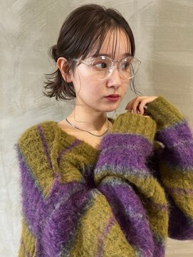 イル(ill) アッシュベージュ 大須 アレンジ