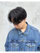 オグジュアリー 表参道(aux.) 毛流れセンターパート