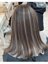 ブレンド 渋谷(BLend)&nbsp;黒髪ボブルフネビージュ小顔ワンレンスペインカール