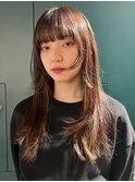 顔周りレイヤーカットくびれヘアミルクティーベージュカラー