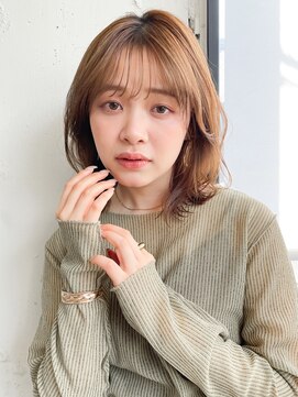 アグノス 青山(Agnos) ワンカールミディアム美髪薄めバングくびれモテ髪艶感