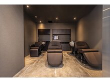 カロン トウキョウ 中野北口店(Kalon Tokyo)の雰囲気（広々としたシャンプー台でリラックス☆落ち着ける空間.*[中野]）