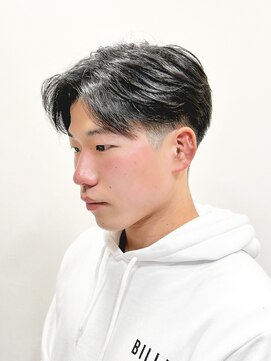 ヨシザワインク プレミアム 築地店(YOSHIZAWA Inc. PREMIUM) センター分け/ツーブロ/アップバング/刈り上げ/学生