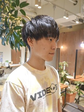 ロカリタ キョウト 千本丸太町店(ROCAReTA kyoto) ナチュラルショート