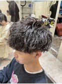 波巻きスパイラルパーマツーブロックショートマッシュ