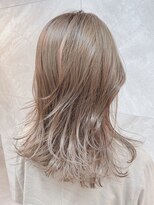 ドゥマン(Demain) ブリーチなし/透明感溢れる/ミルクティーベージュ/小顔/レイヤー