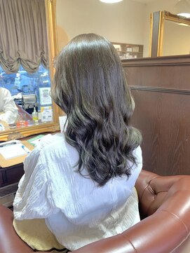 アドラーブル 女池店(adorable) 【オリーブグレージュ】【ヨシンモリ】【20代30代】