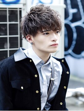 リップス レイ ギンザ(LIPPS Ray GINZA) 刈り上げマッシュ無造作パーマ