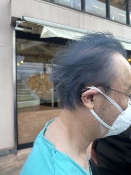 牛若丸ジャパン(Japan) 白髪率70%のアッシュグレイ