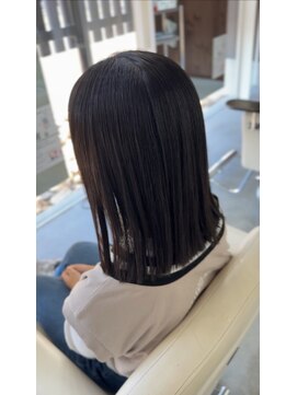 ヘアーアンドエステティック ヴェリス(hair&esthetic Velis) 【Velis】黒髪ストレートミディアムビフォーアフター