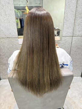 リンダ ルーナ(LINDA Luna) イルミナカラー/トリートメント[札幌美容室/北12条/北18条]