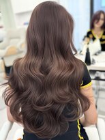 アマトウキョウスマートサロン(AMA TOKYO×Smart Salon) ヘーゼルベージュ ブリーチなし レイヤーカット 海外風