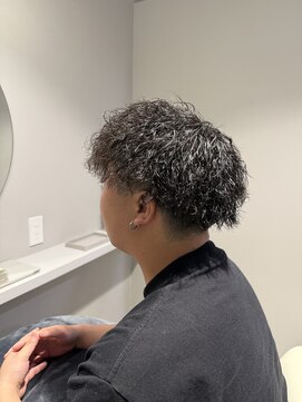 リレイス 四日市(RELACE) 四日市 レイヤーカット 髪質改善 縮毛矯正 メンズカット