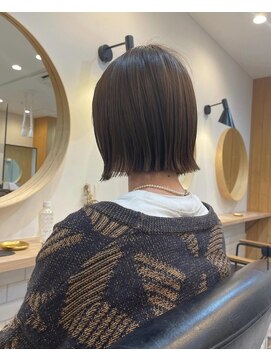 フィガロ ウメダ(FIGARO UMEDA) 韓国ヘア/縮毛矯正/ショートレイヤー/ショート【レイヤー/梅田】