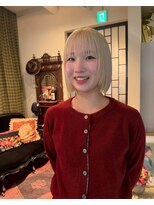 グッドフェローズ キタホリエ(GoodFellas kitahorie)&nbsp;ハイトーンブリーチのシンプルレイヤーボブデザインカラー艶感