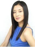 潤うストレートヘア