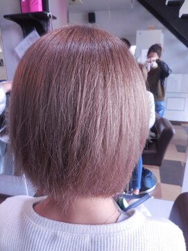 トゥエンティーフォー(24) ミルクティーカラー