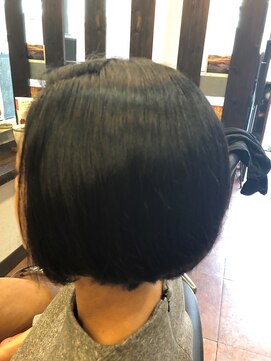 シン(SIN) 大人丸みショート