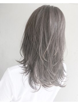 ヘアーアンドアトリエ マール(Hair&Atelier Marl) 【Marl】上品なグレージュカラーのナチュラルセミディ