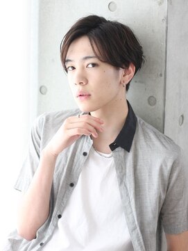 マイロ(mailo) アンニュイスマートマッシュ×グランジ中分け1分スタイリング