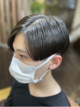カルナヘアー(carna hair) 黒髪ショートボブ　ツーブロック　ハンサムショート