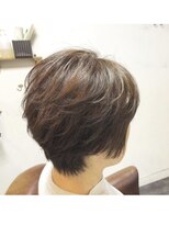 カミケン 方木田店(kamiken.)&nbsp;頭皮環境改善で、自然なふんわりショート【カミケン方木田店】