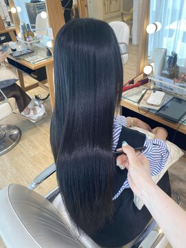 ネオリーブ チロル 横浜西口店(Neolive CiroL.) 美髪縮毛矯正 酸性ストレート 髪質改善 横浜