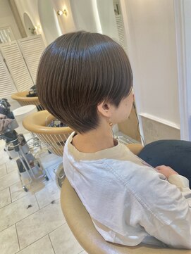 グリッター 泉中央店(GRITTERs) スモーキーベージュ×大人美人ショート