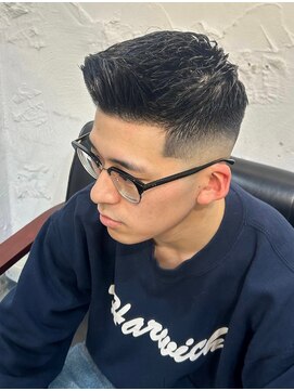 グラッシー(GLASSY) スペインカール/スパイキーショート/フェザーパーマ/：フェード