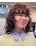 海外風くせ毛パーマ大きめハードパーマオリーブカラー