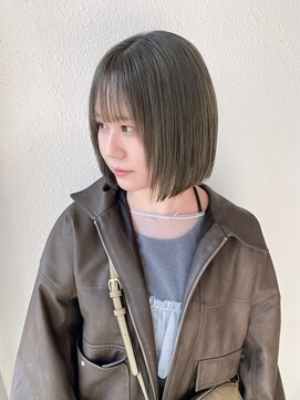 エイム(A-im) 切りっぱなしボブ×オリーブグレージュ ブリーチあり