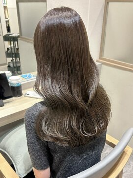 ラベスト キョウト(LOVEST) 暗め透明感 Olive Gray ＊ 艶巻きセミロング
