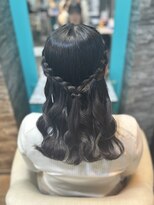 リエラ 新宿(RIERA)&nbsp;編み込みハーフアップ