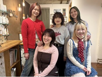 ミンティング(MINTing)の写真/ヘアメイクとしても活躍する女性スタイリストがトータル似合わせ提案◎通うのが楽しくなる雰囲気も好評♪