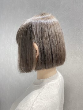 ジーナ 福岡天神(Zina) 【Zina】ミニボブ/イヤリングカラーグレーベージュ/20代30代40代