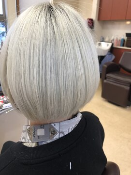 ビーボーン(Be Born) ハイトーングラボブ