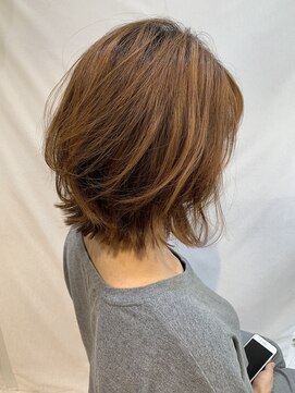 ゼン(Zen.) 20代30代40代【レイヤーボブ】お手入れ簡単○Zen.手塚