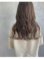 キチ(kichi.)&nbsp;[kichi.] ロング×くすみベージュ