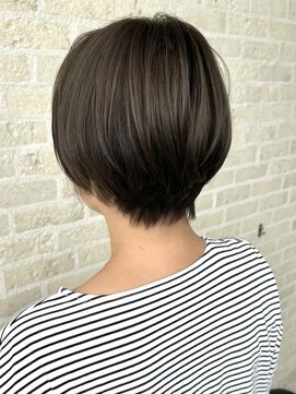 トップヘアーラウンジ 知立(TOP HAIR Lounge) シークレットハイライトで立体感ショート/アースカラー