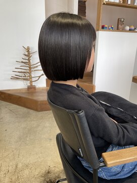 アイデザイン(I design) 切りっぱなしボブ