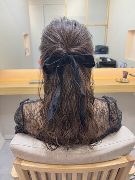 カレンアンドエクラート 大宮(KAREN&ECLART) ハーフアップアレンジ